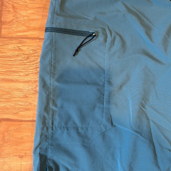 Patagonia Men’s Board Shorts size 34 - Picture 6 of 6